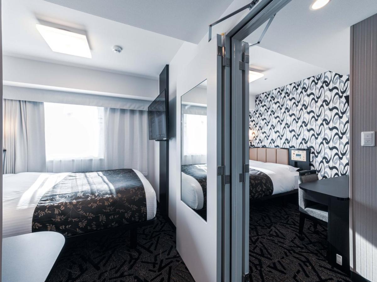 Apa Hotel Shin Osaka Ekimae מראה חיצוני תמונה